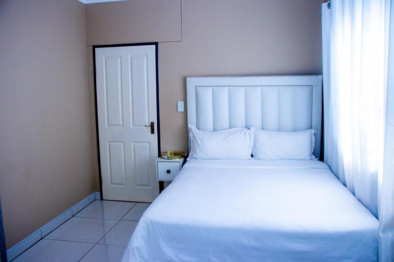 Home@Amalia'S Rundu Esterno foto